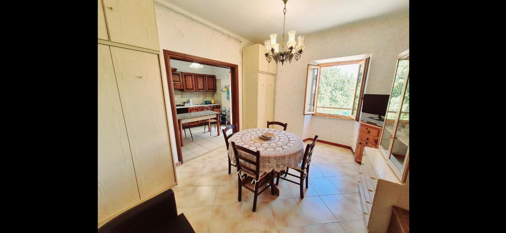 La Casa In Piazza Apartment Toffia Екстериор снимка